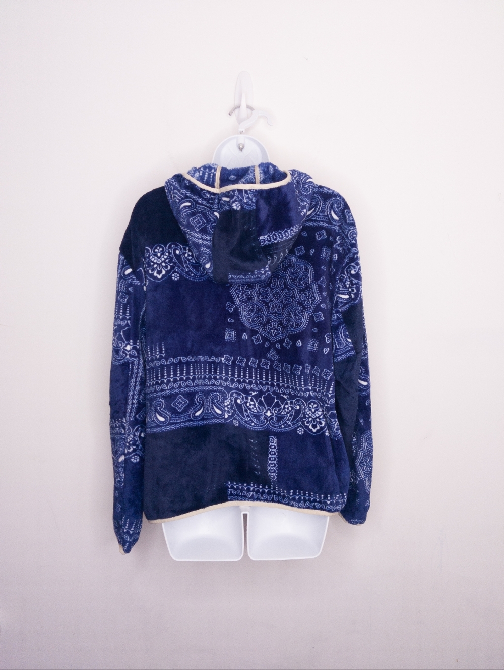 BP Nordstrom Women's Hoodie Size Medium Bandana Patchwork Print Navy Blue - Picture 2 of 5